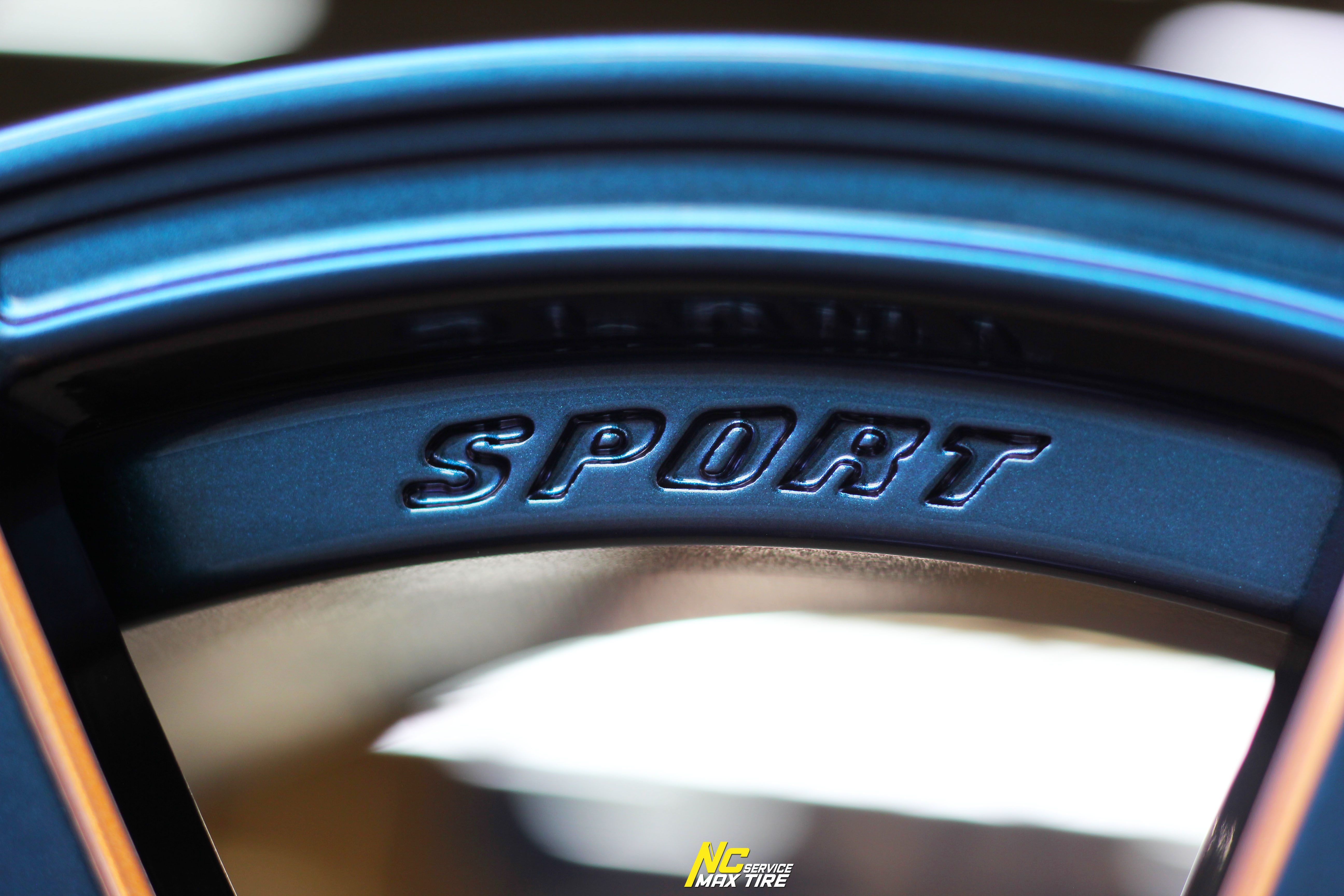 ล้อแม็กขอบ18 / Cosmis / FATTAH SPORT-VIP / 18x9.0 6H139.7 ET25 / ล้อแม็กสีน้ำเงินเฉดพาวเวอร์+ขอบดำ+CNCข้างก้าน+CNCตัวหนังสือ / Custom Color / PowerBlue / SUV / PPV / NC / ล้อแม็กสวยๆ