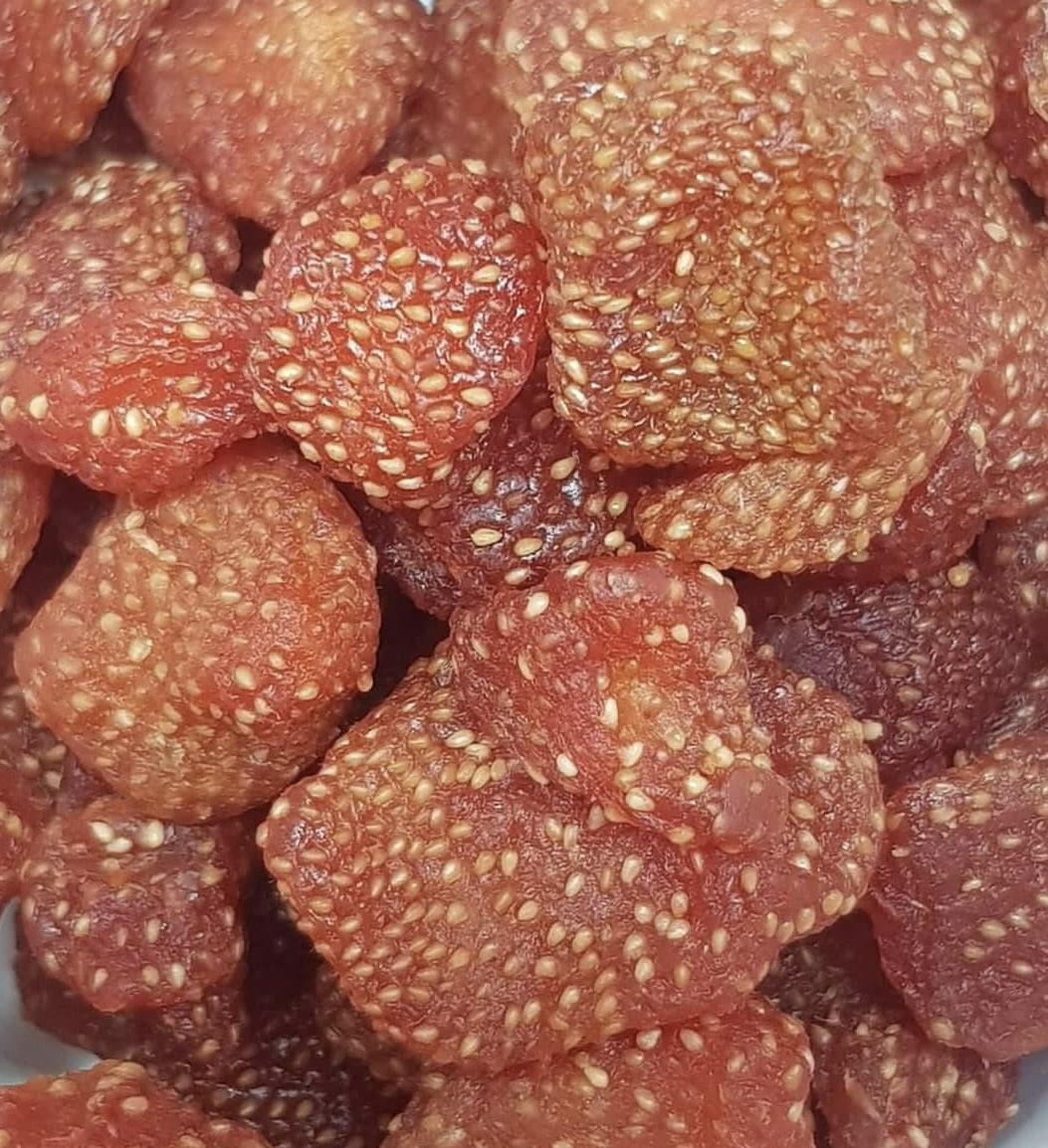 สตรอเบอรี่อบแห้ง สตอเบอรี่อบแห้ง สตอเบอรี่แห้ง สตอเบอรี่ตากแห้ง ลูกใหญ่ สีสวย หอมหวานอร่อย