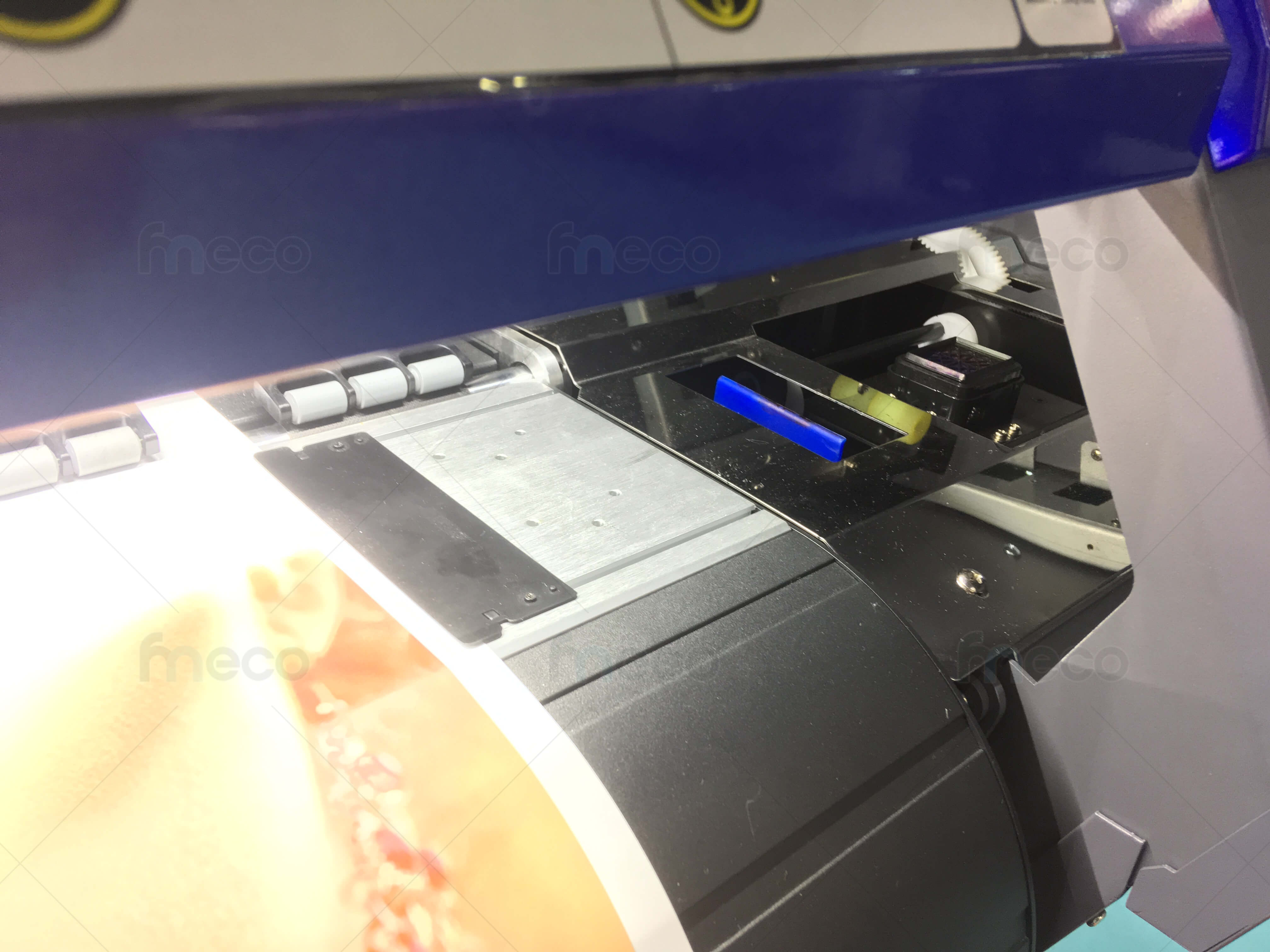 เครื่องพิมพ์อิงค์เจ็ท พิมพ์สติ๊กเกอร์ เครื่องปริ้น ป้าย โลโก้ ฉลากสินค้า เครื่องไวนิล MicroTFP PrecisionCore Eco Solvent inkjet printer