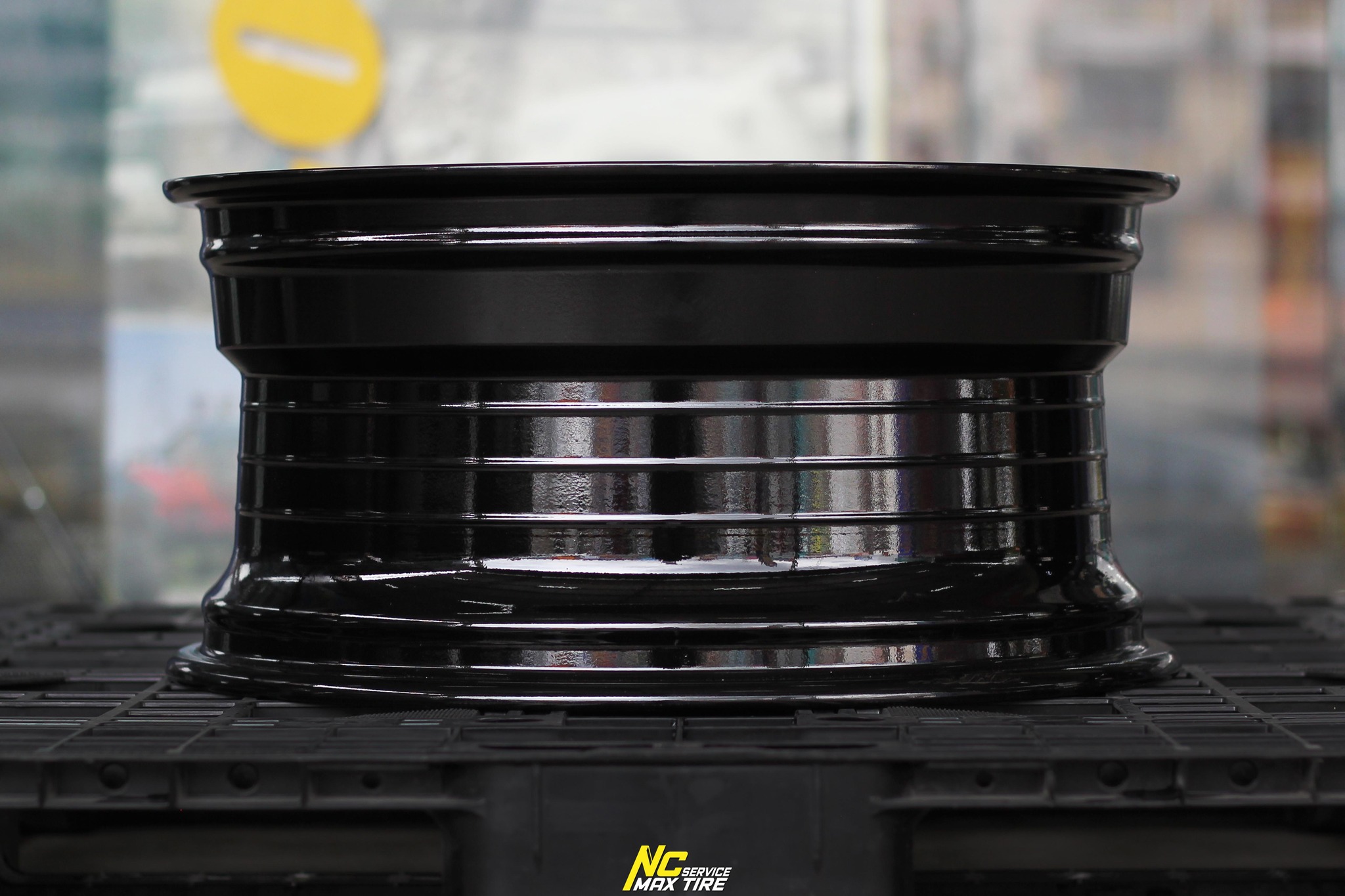 ล้อแม็กขอบ18 / Cosmis : Type-R Revolution / 18x8.5 6H139.7 ET22 / ล้อแม็กสีดำCNCข้างก้านCNCตัวหนังสือ / ล้อแม็กสำหรับรถกระบะ / NCล้อแม็ก