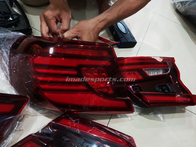 โคมไฟท้าย Accord G10 Angel Wing