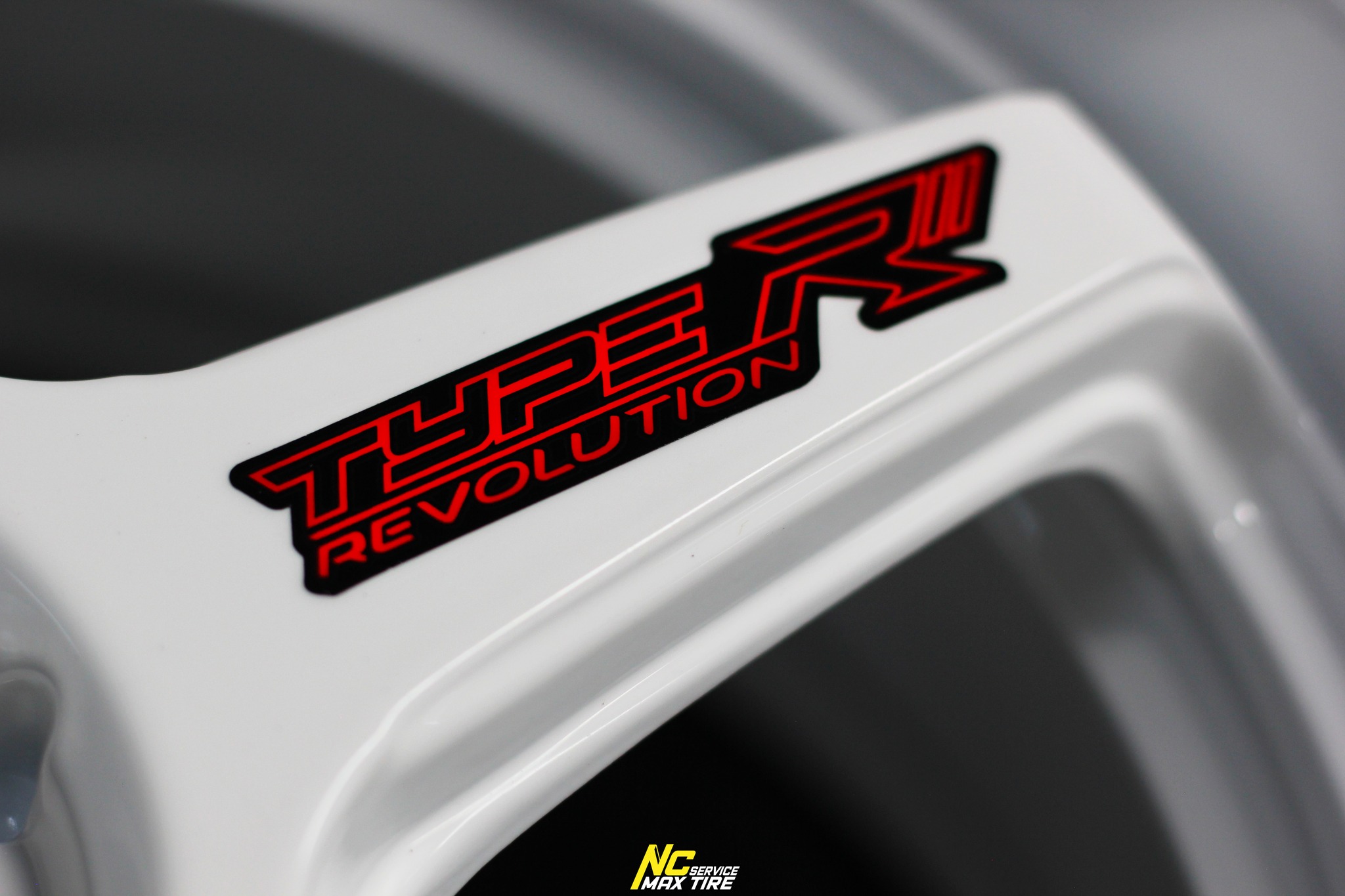 ล้อแม็กขอบ15 / Cosmis / Type-R Revolution / 15x7.0 4H100 ET35 / ล้อแม็กสีขาวทั้งวง+เพลท / ล้อแม็กสี Custom Color / ล้อแม็กสำหรับรถเก๋ง / ล้อแม็กสวยๆ / NC