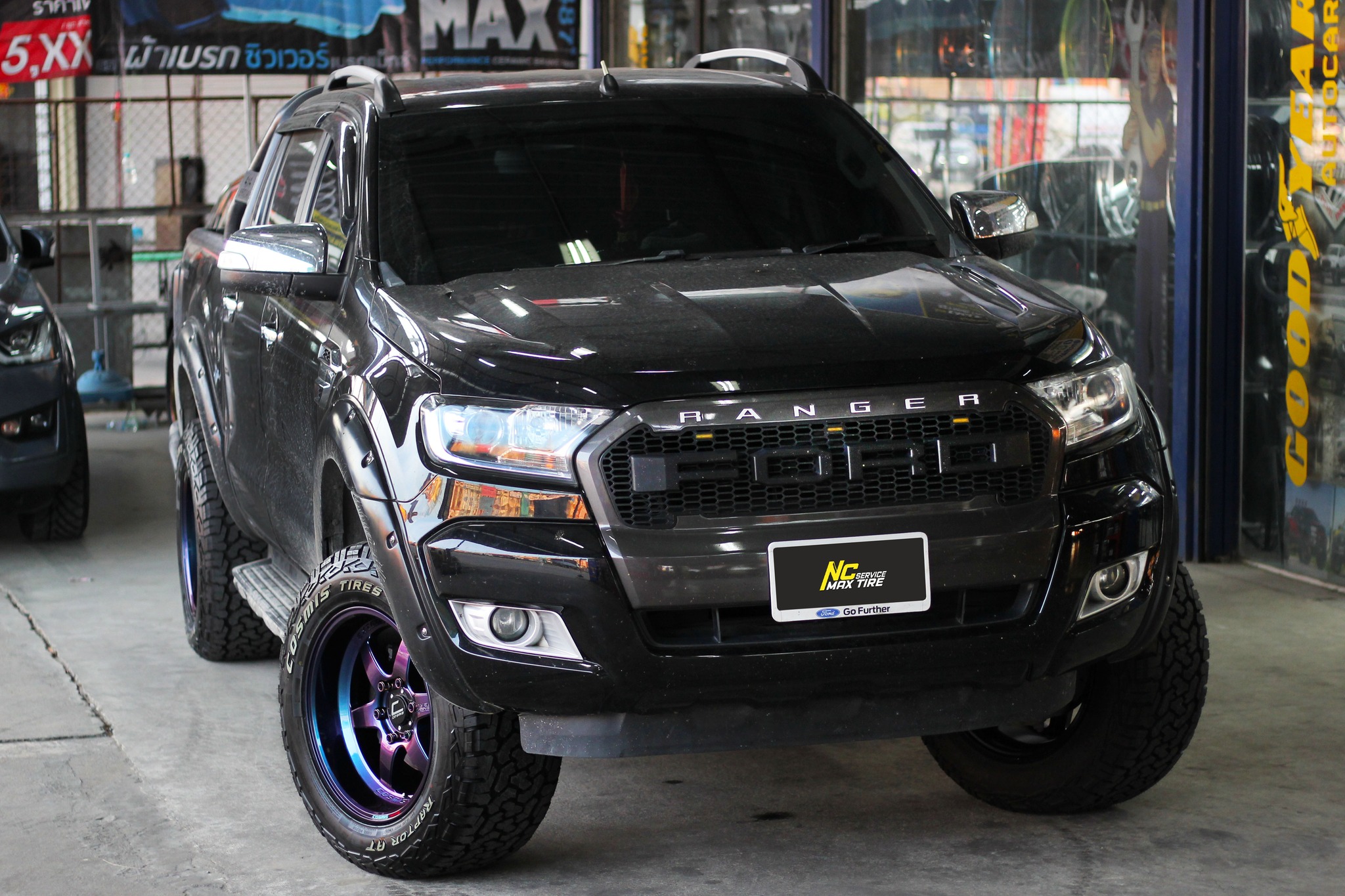FORD RANGER / Cosmis / Type-G Racing / ล้อแม็กรถกระบะ / 18x10.5 6H139.7 ET25 / ล้อแม็กสีน้ำเงินเฉดพาวเวอร์+CNCตัวหนังสือ / Custom Color / Cosmis Raptor AT / 285/60R18 / NC