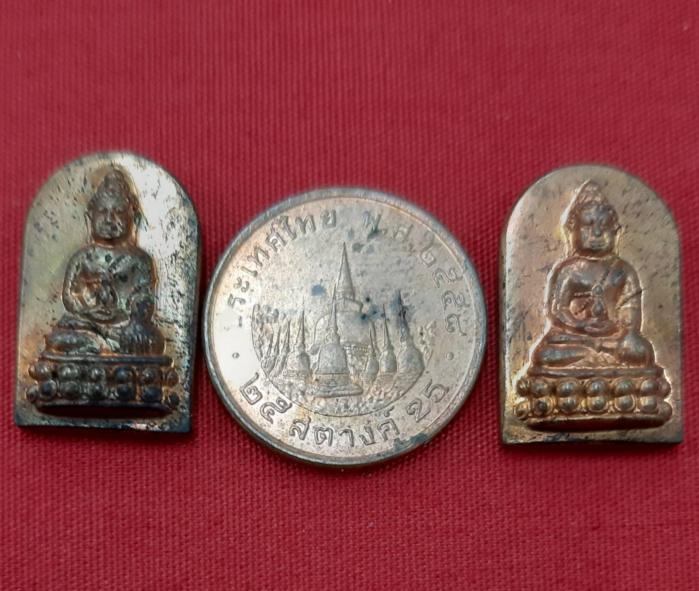 เหรียญพระกริ่งนเรศวรเพชรกลับ เนื้อทองแดง กองทัพภาคที่ 3 จัดสร้าง ปี 45 พิธีใหญ่จริงๆ เดิมๆ สวยๆ