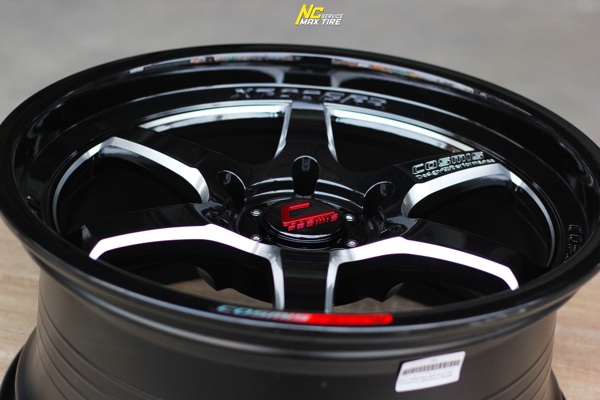ล้อแม็กขอบ18 / ล้อแม็กสำหรับรถกระบะ / Cosmis / XT-006RR / 18x8.5 6H139.7 ET30 / ล้อแม็กสีดำ+CNCข้างก้าน+ตัวหนังสือ / SUV / PPV / NC