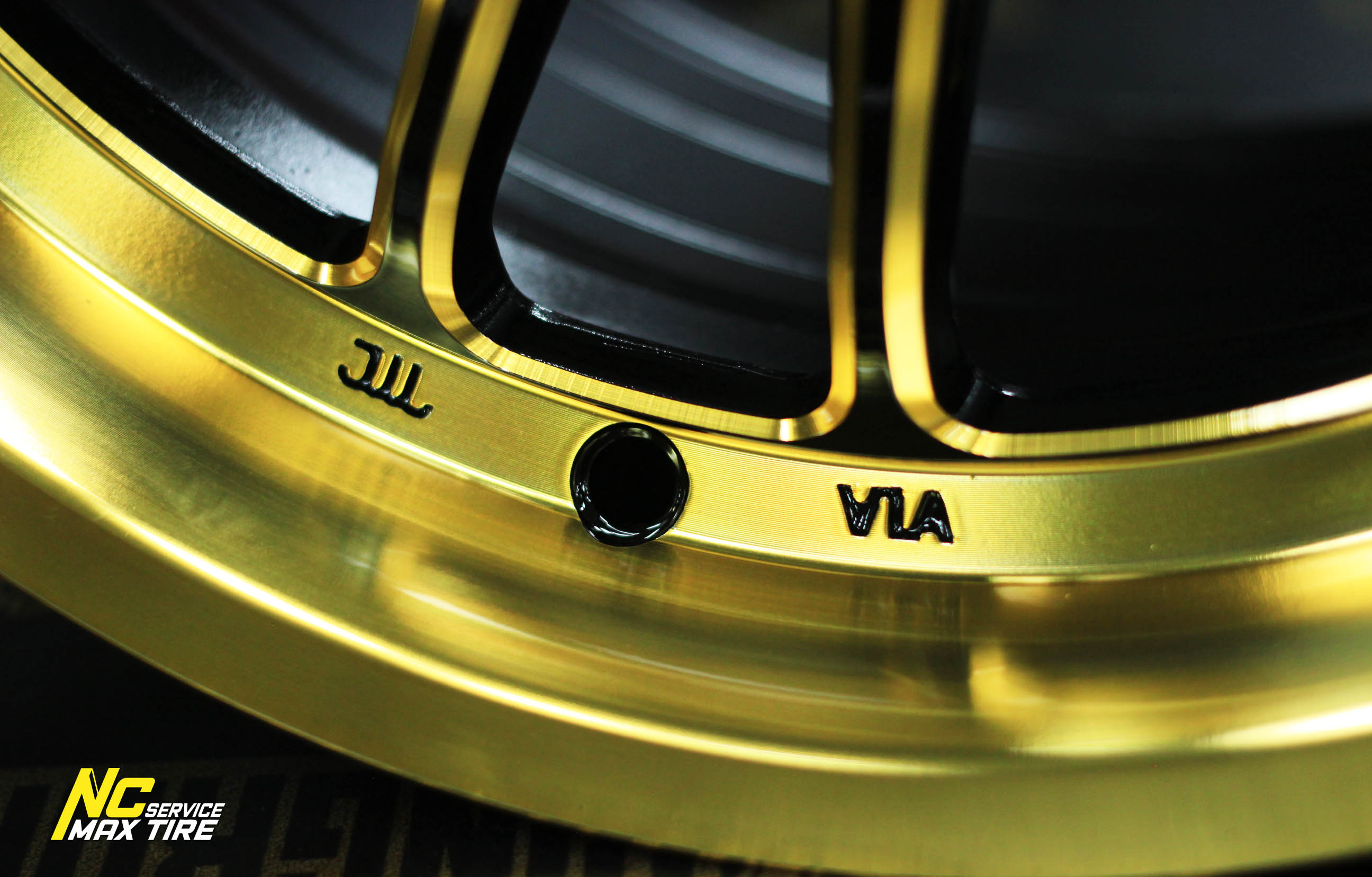 ล้อแม็กขอบ15 / Cosmis XT-206R / Custom Color / ทองสะท้อนแสง / 15x8.0 4H100 ET30