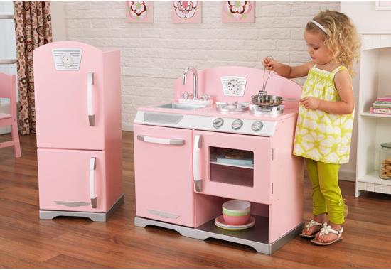 Kidkraft pink retro kitchen & refrigerator