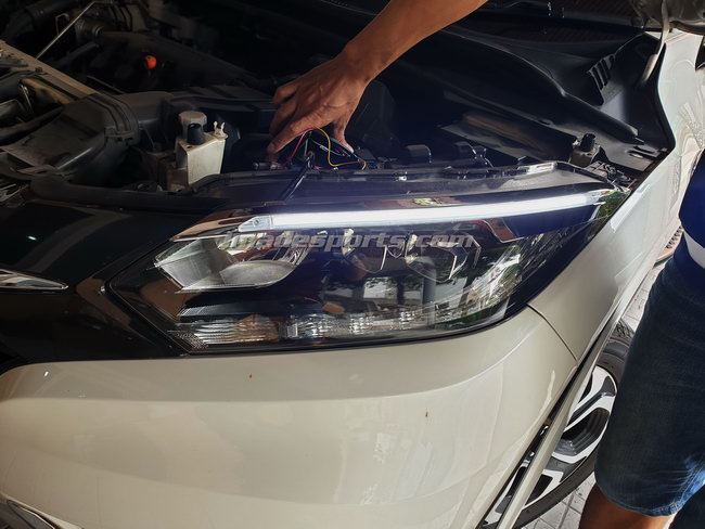คิ้วไฟหน้า HRV VIP + Daylight และไฟเลี้ยว 2015-2017