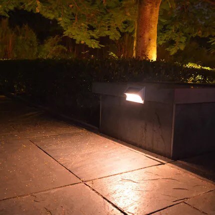 LED Solarcell WSL-02 1W Warmwhite โคมโซล่าเซลล์แอลอีดี ไม่ต้องจ่ายค่าไฟ ติดผนัง กำแพงรั้ว แสงเหลืองวอร์มไวท์ ติดสว่างนานตลอดทั้งคืน ติดตั้งง่าย ไม่ต้องเดินสายไฟ ปลอดภัย