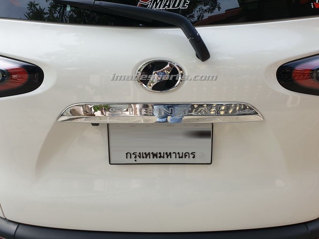 คิ้วฝาท้าย Sienta JDM Style