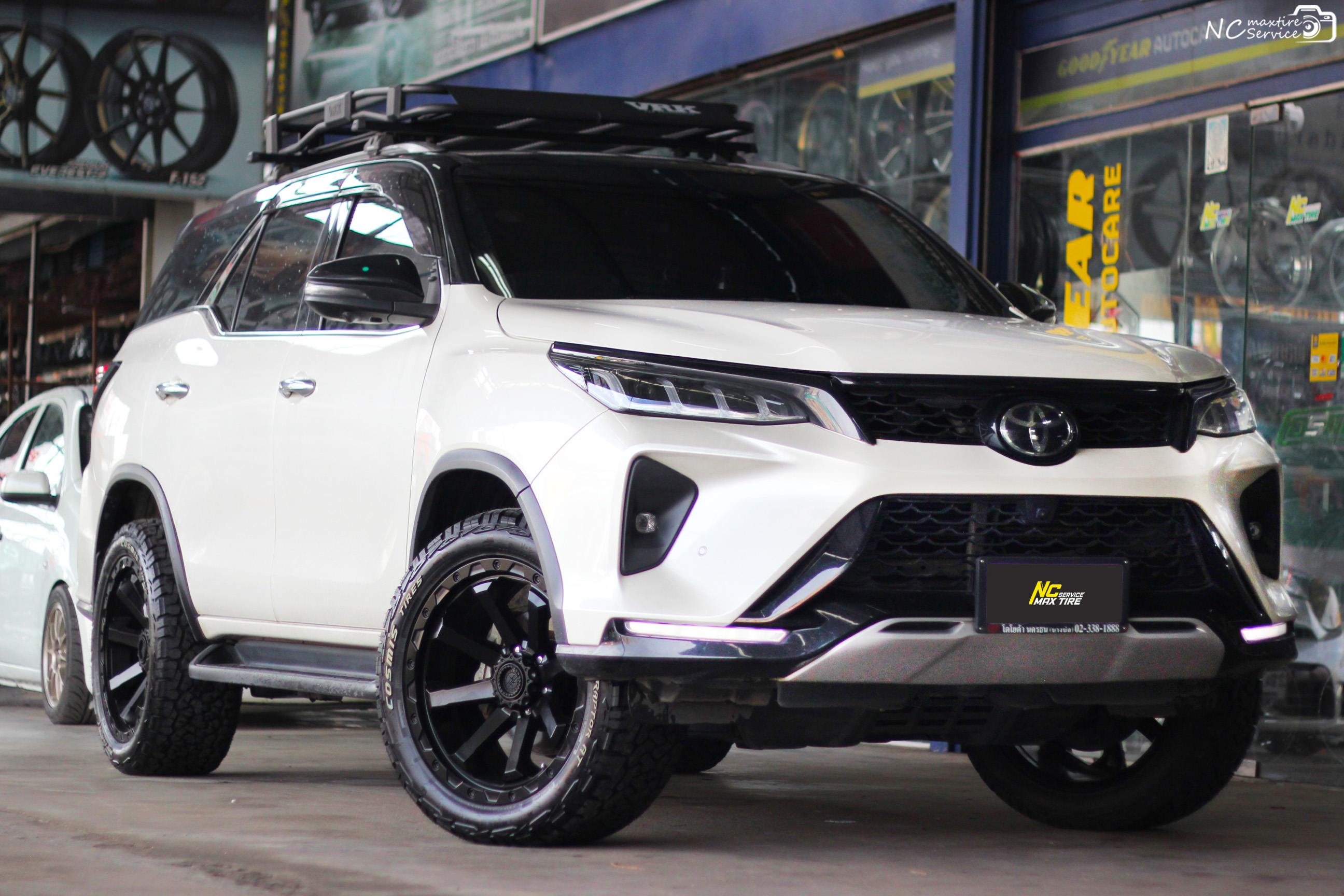 Toyota Fortuner / ล้อแม็กขอบ20 / CAPONE / AMERICAN OUTLAW / ล้อแม็กสีดำด้าน / SATIN BLACK / 20X9.0 6H139.7 ET5 / Cosmis Tire / Raptor AT / 265/50R20