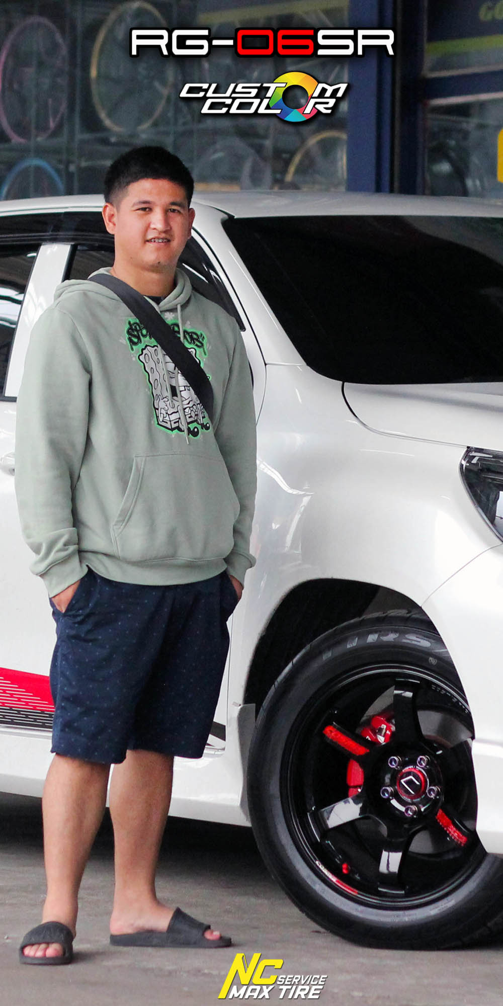 Toyota Revo / Z-Edition / GR-Sport / ล้อแม็กสวยๆ / ล้อแม็กขอบ18 / ล้อแม็กสำหรับรถกระบะตัวเตี้ย / Cosmis / RG-06SR / 18x9.0 5H113 ET0 / ล้อแม็กสีดำเงาพิเศษทั้งวง+หยอดตัวหนังสือแดง+เพลท / DeepBlack / Custom Color / T1RS / 255/50R18 / NC