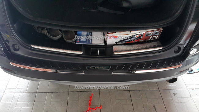 กาบฝาท้ายกันชน ด้านนอกและกันรอยด้านใน 2017-2021