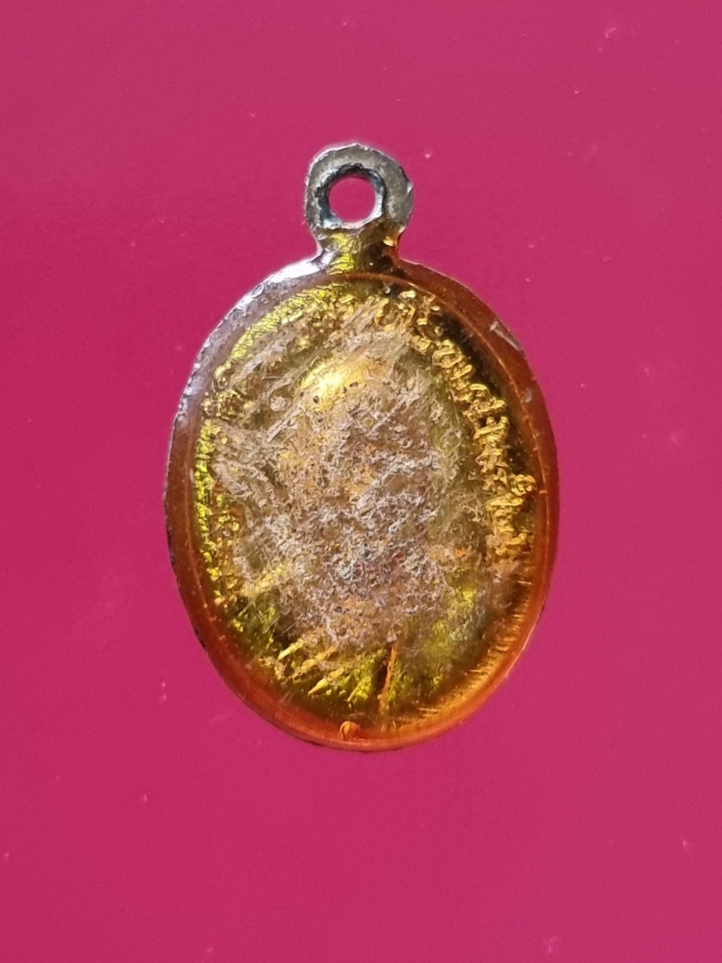 เหรียญเม็ดแตงลงยาหลวงพ่อทวด วัดช้างให้ ปี 2522 จังหวัดปัตตานี