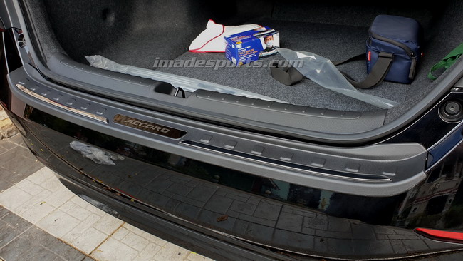 กาบฝาท้ายกันชน ด้านนอก Accord G10