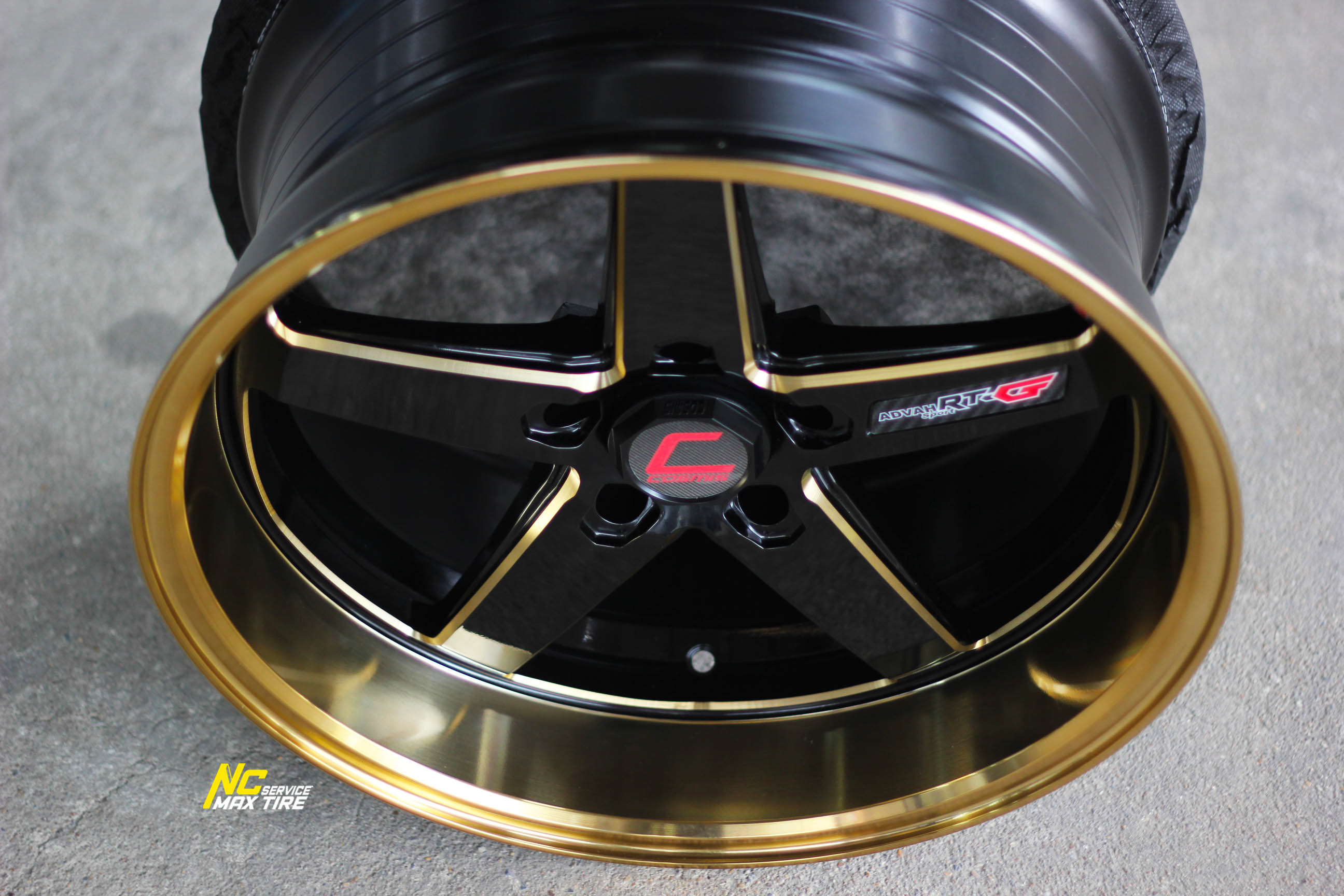 ล้อแม็กขอบ18 / Cosmis / RT-G / ล้อแม็กสีดำขอบทอง / 18x9.5 ET12 5H114.3 / ล้อแม็กสำหรับกระบะตัวเตี้ย / NCmaxtireService