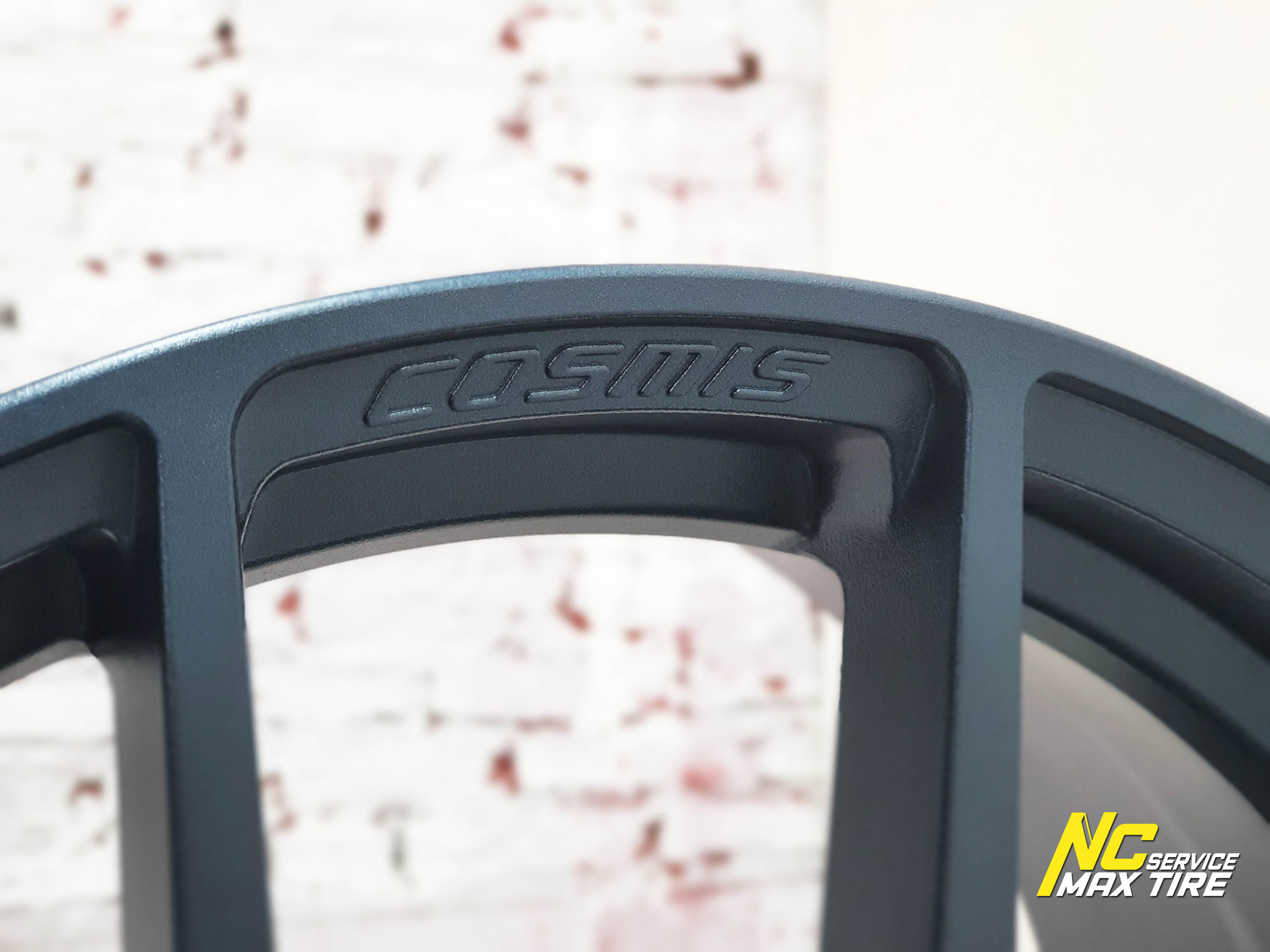 ล้อแม็กขอบ18 Cosmis AXIS สำหรับรถเก๋ง (ราคาต่อวง)