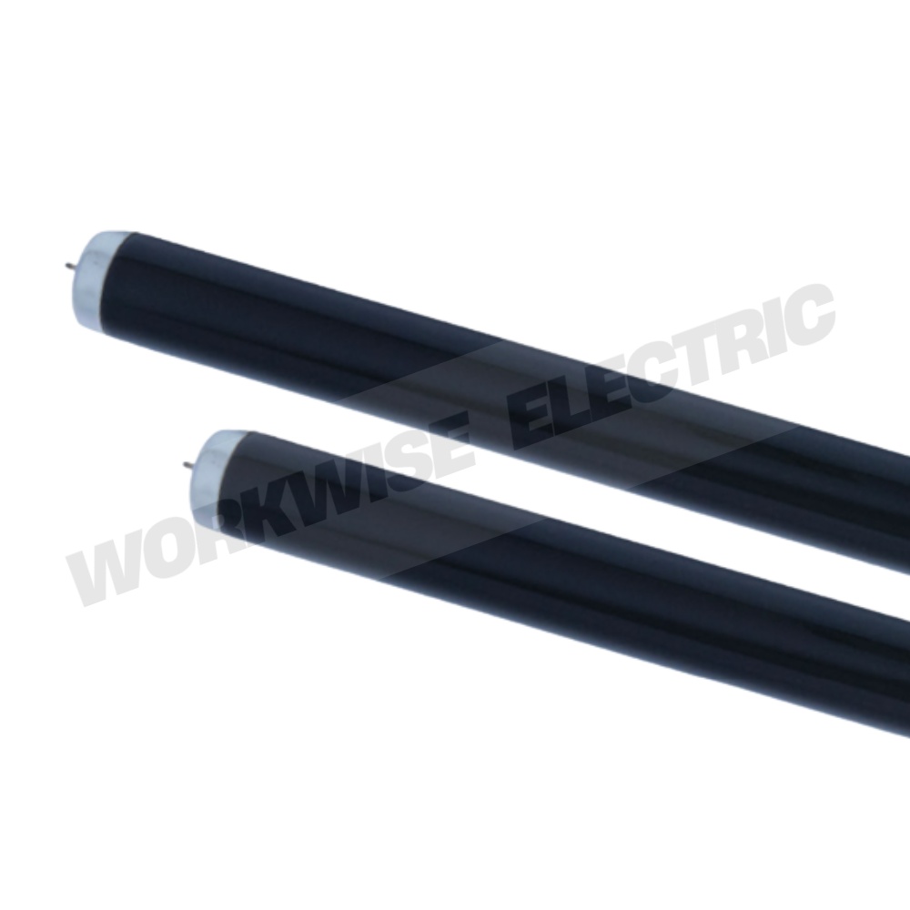 "DAKO" F15BLB หลอดนีออน BLACK LIGHT ( BLACK TUBE ตัวหลอดสีดำ ) T8 15W 365NM ความยาว 450 mm. เส้นผ่านศูนย์กลาง 25 mm. CAP G13