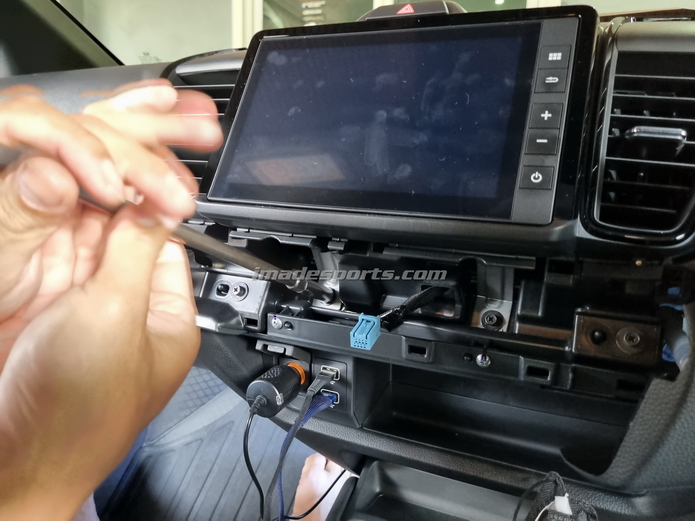 Plug ปลดล็อคหน้าจอ HRV 2022