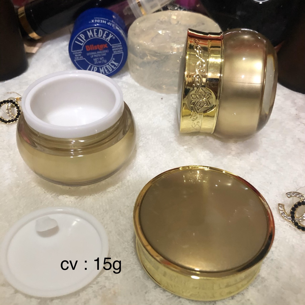 ขายส่ง ปลีก บรรจุภัณฑ์ กระปุกครีม อคิลิคเกรด A ซัลวาซู 15 กรัม สวยทรงคุณค่า