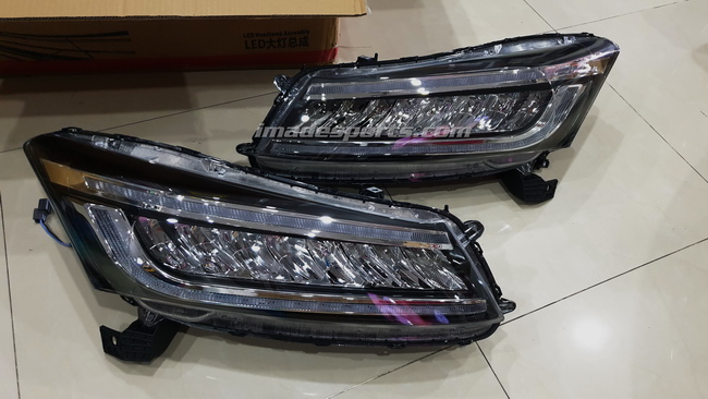 โคมไฟหน้า Projector G8 (RS Type)