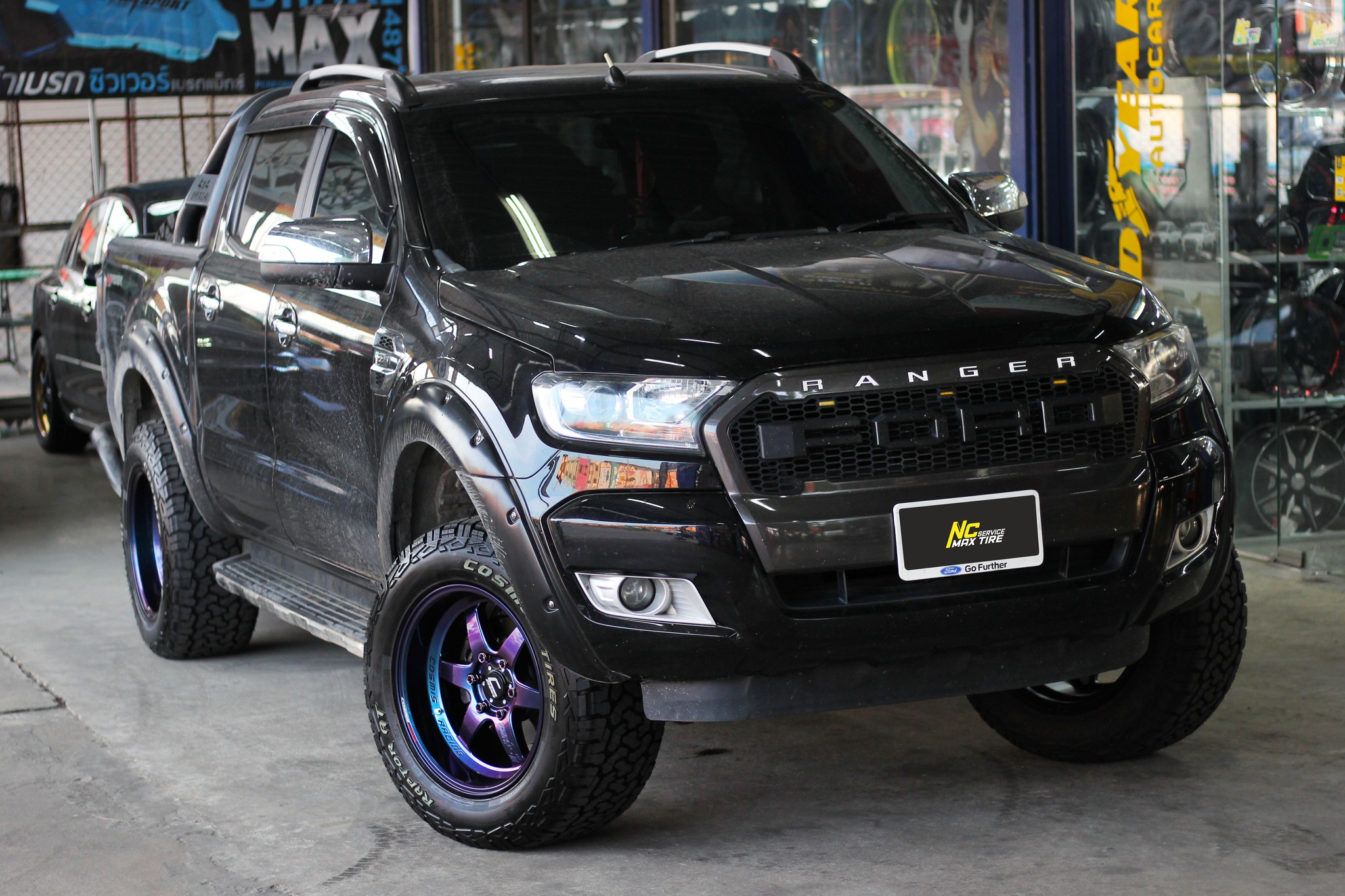 FORD RANGER / Cosmis / Type-G Racing / ล้อแม็กรถกระบะ / 18x10.5 6H139.7 ET25 / ล้อแม็กสีน้ำเงินเฉดพาวเวอร์+CNCตัวหนังสือ / Custom Color / Cosmis Raptor AT / 285/60R18 / NC