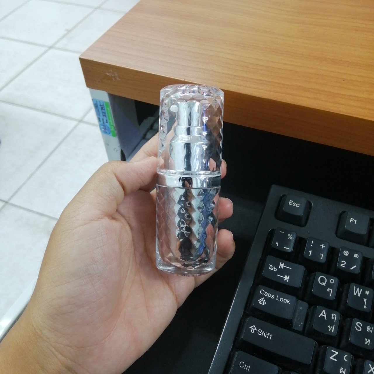ขวดอะคริลิค ขนาด15ml สูง10.2cm กว้าง3.5cm สีเงิน ขวดปั้มเจล ขวดปั้มเซรั่ม ขวดเปล่า พร้อมส่ง