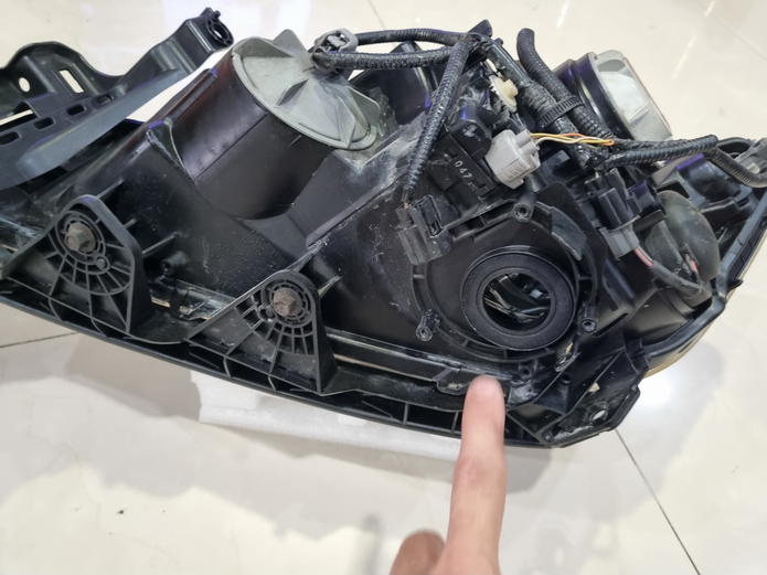 โคมไฟหน้า Honda STEP WGN SPADA ข้างขวา มือสอง