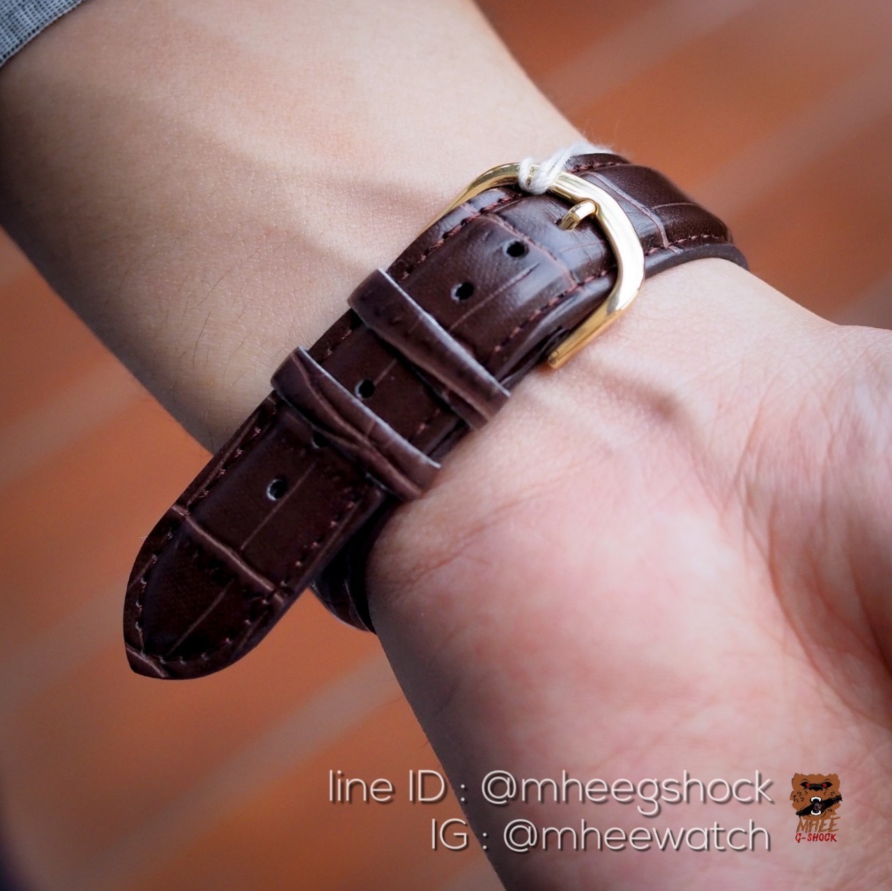 Casio Leather Vintage Gold Black