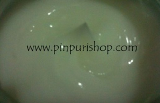 ขายส่ง ครีมหอยทาก ลดสิว รอยดำจากสิว ปรับผิวขาว สูตรพื้นฐาน ขนาด 100 กรัม ราคา 350 บาท