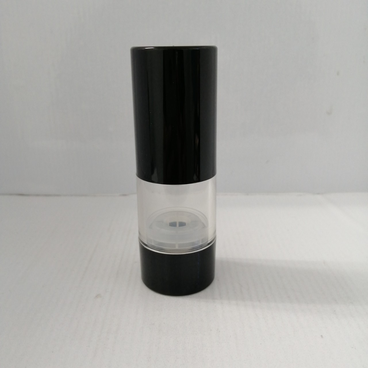 ขวดปั้มเจลขนาด15ml สูง9.4cm กว้าง3.2cm รุ่นva-03 ดำชุด ขวดปั้มเจลสูญญากาศ ขวดปั้มเนื้ออะคริลิค ราคาถูก พร้อมส่ง