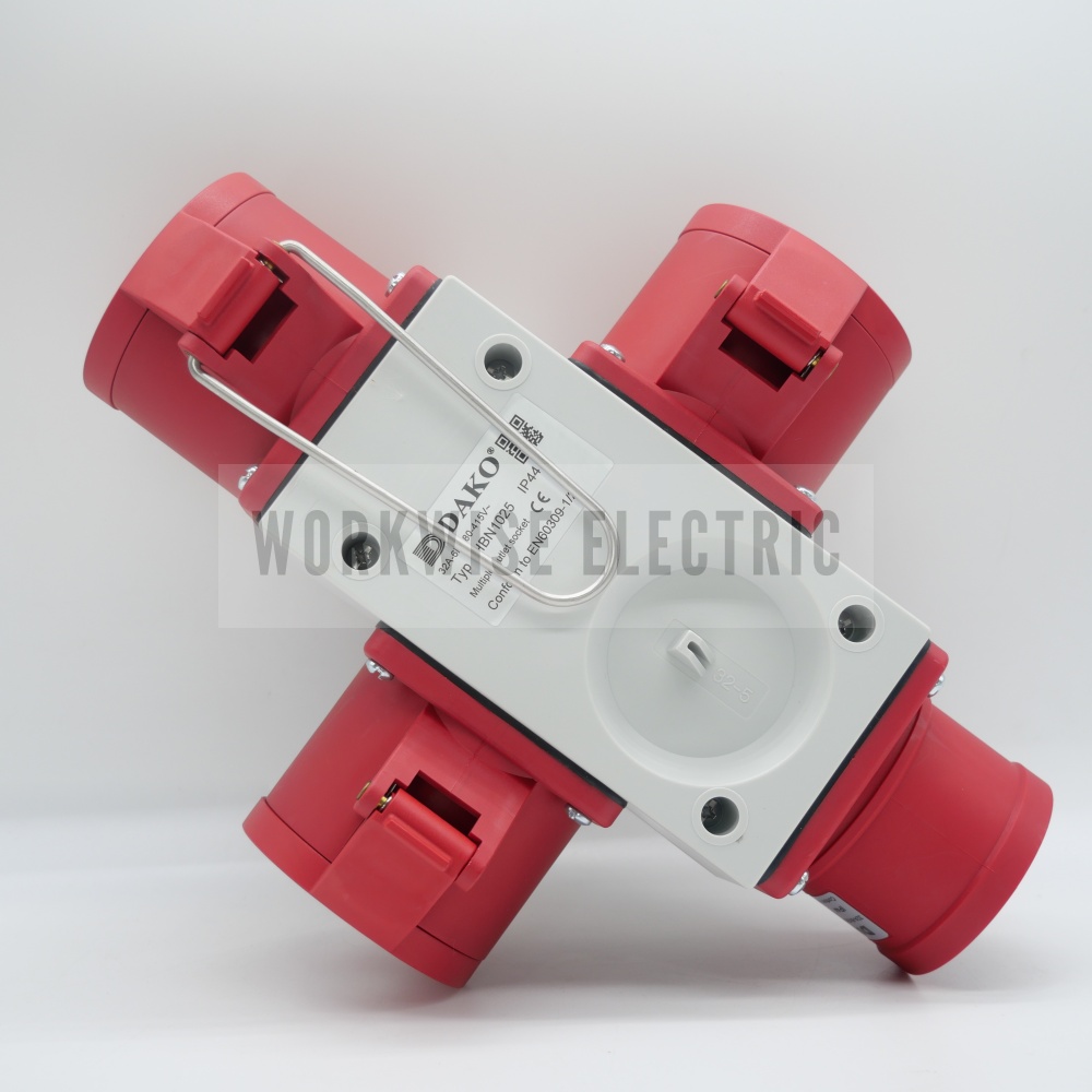 "DAKO PLUG" HBN 1025 ปลั๊กแยกสามทาง 5ขา 3P+N+E 32A IP44