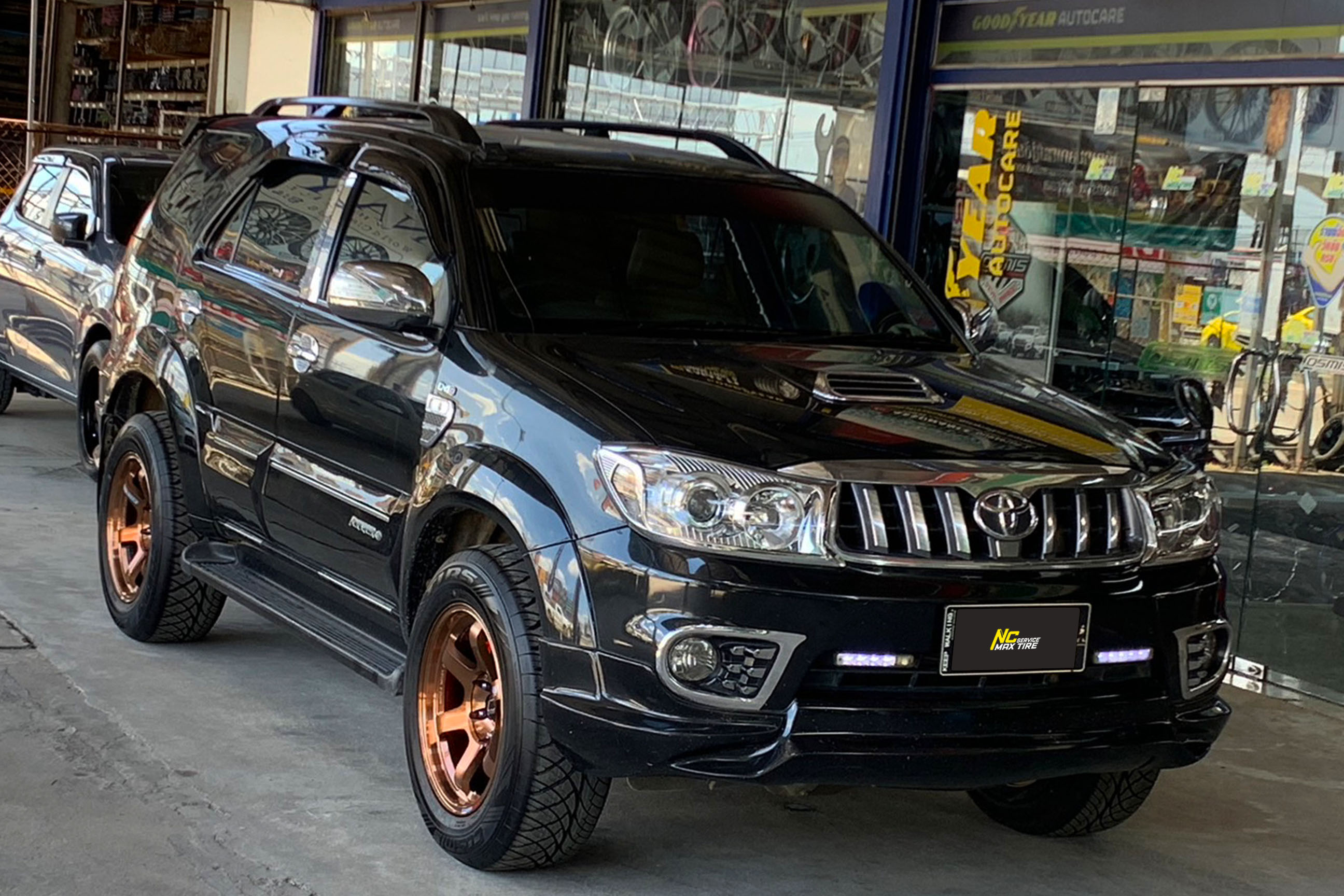 Toyota Fortuner / Cosmis / RG-06S / ล้อแม็กสีคอปเปอร์ / Custom Color / 18x9.0 6H139.7 ET0 / T1RS / 265/60R18