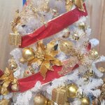 ต้นคริสต์มาสสีขาว