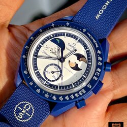 SWATCH X OMEGA Limited Snoopy MOONSHINE GOLD MISSION TO EARTHPHASE