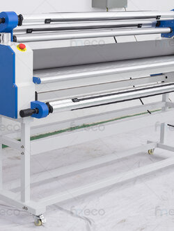 เครื่องเคลือบ ไฟฟ้า แบบอัตโนมัติ เครื่องรีดสติ๊กเกอร์ เครื่องเคลือบแผ่น เคลือบฟิล์ม เครื่องเคลือบบัตร พร้อมสแตนด์ ขนาด 1.6 เมตร