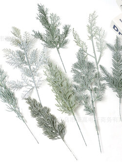 ต้นคริสต์มาส ใบสน ใบไม้ปลอม หิมะ ใบไม้ตกแต่งห้อง ใบไม้ปลอมสวยๆ ตกแต่ง ST502E809