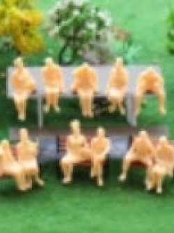 คนจิ๋วท่านั่ง สเกล 1:48 คละแบบ / 6 ตัว