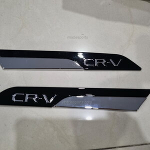 เพลท Logo แก้มซ้ายขวา CRV G6