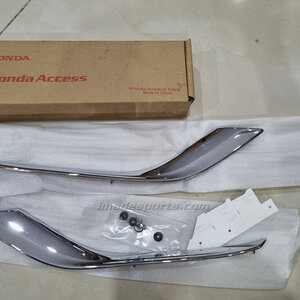 คิ้ว VIP กันชนหน้า CRV 2015-2016 (ของแท้)