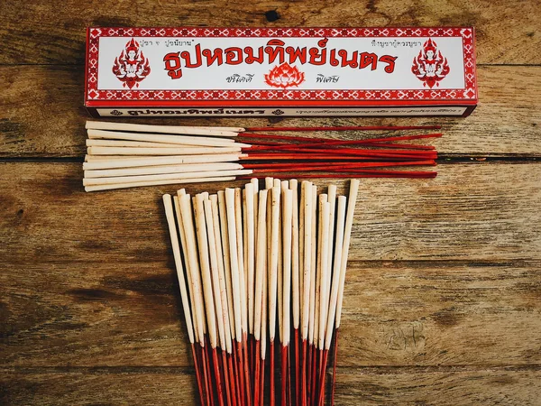ธูปหอมทิพย์เนตร 50 ดอก image 2 ธูปหอมทิพย์เนตร 50 ดอก image 2